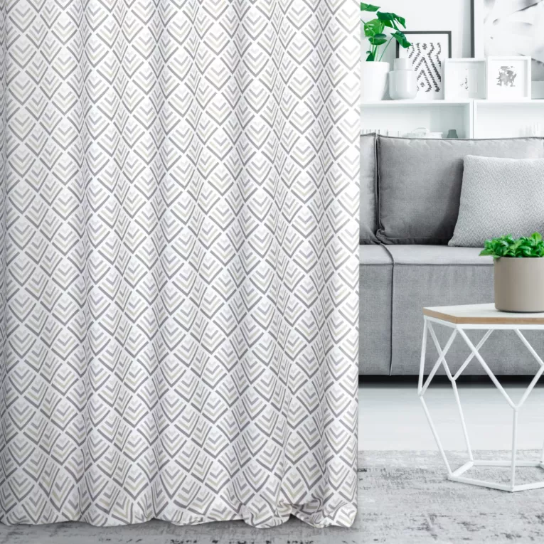 Zasłona szyta na taśmie fala kremowo grafitowa z tkaniny o naturalnym splocie z nadrukowanym geometrycznym wzorem