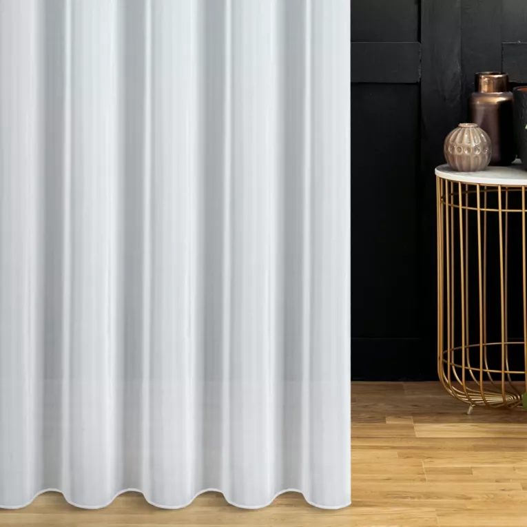 Firana szyta na taśmie 8 cm biała półprzezroczysta, matowa, bardzo miękka, z wysokiej jakości woalu, zakończona obciążnikiem