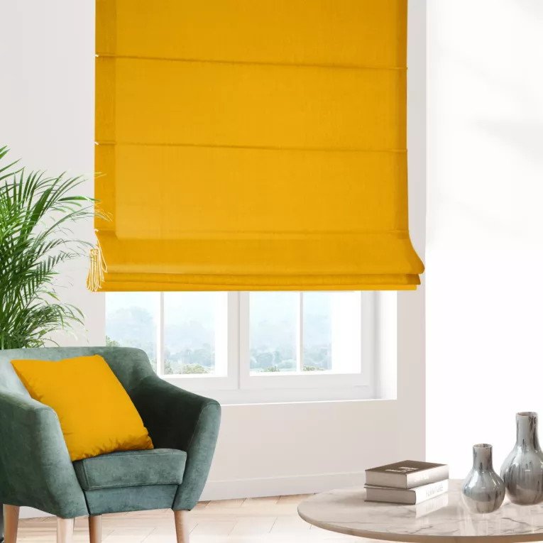 Roleta rzymska DORA - HIT musztardowa z miękkiej tkaniny o welurowej strukturze