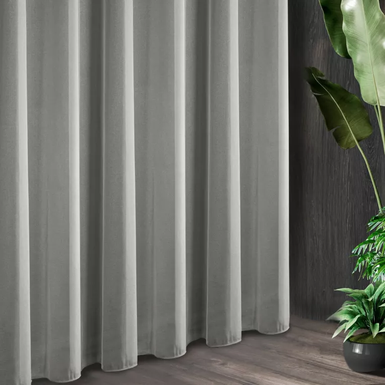 Firana szyta na flexach szara z miękkiej tkaniny o lekkim splocie i delikatnym połysku, wykończona obciążnikiem