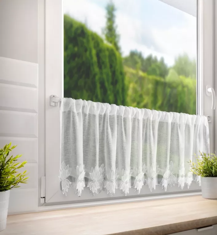 Zazdrostka biała z matowej etaminy zdobiona gipiurą 150x30 cm tunel SOPHIA Eurofirany