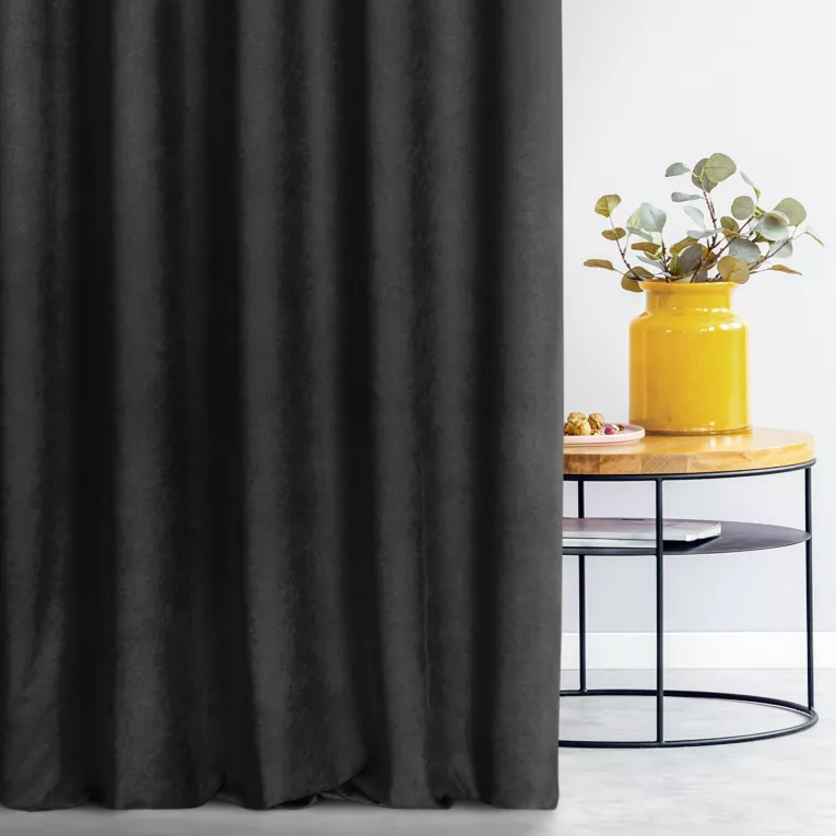 Zasłona szyta na taśmie fala ADESSA czarna z miękkiej tkaniny o welurowej strukturze