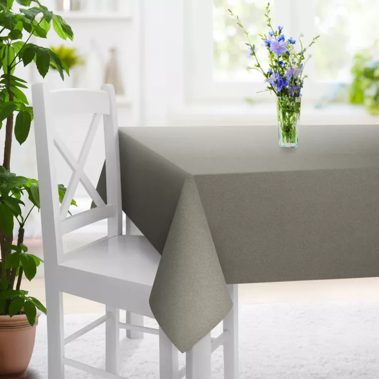 Obrus szyty jasnostalowy z tkaniny o naturalnym splocie w stylu eko