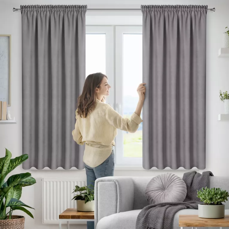 Zasłona grafitowa z tkaniny welurowej 140x120 cm tunel Dora Eurofirany