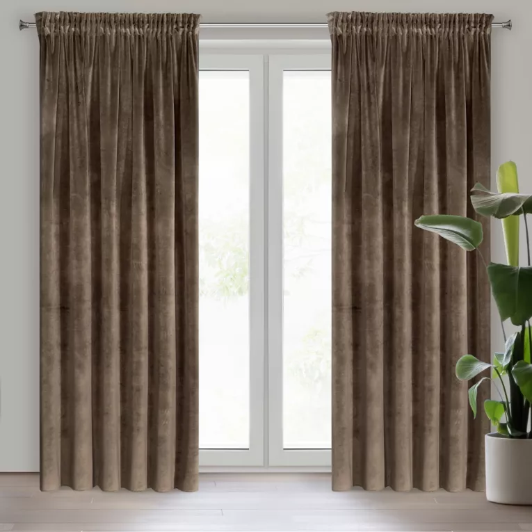 Zasłona brązowa z ekskluzywnego matowego welwetu 140x270 cm taśma RIA Diva Line Eurofirany