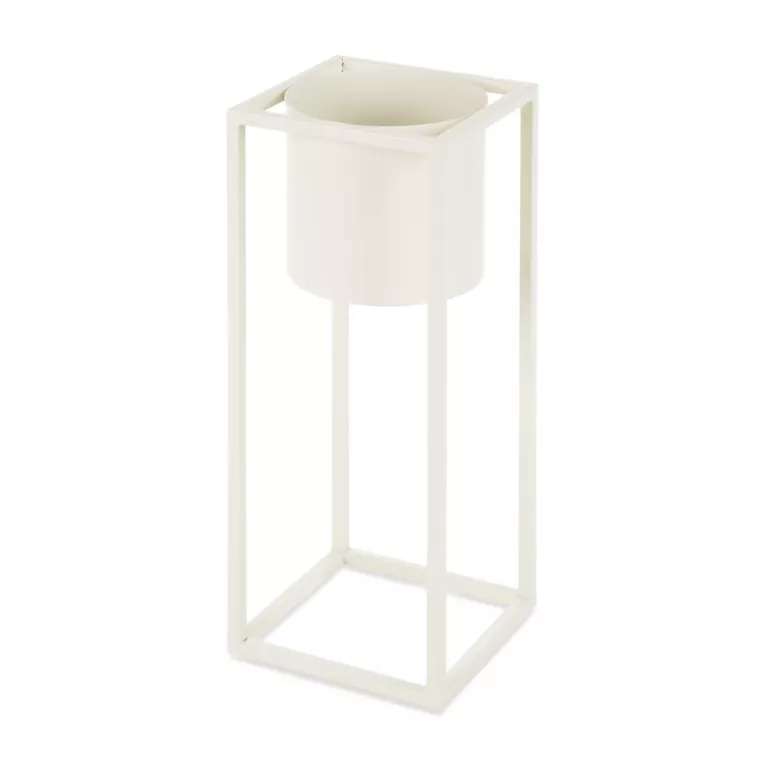 Metalowa osłonka na donicę na jasnym stojaku