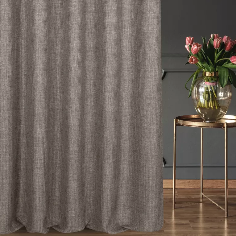 Zasłona szyta na taśmie 5 cm beżowa z tkaniny o grubym splocie