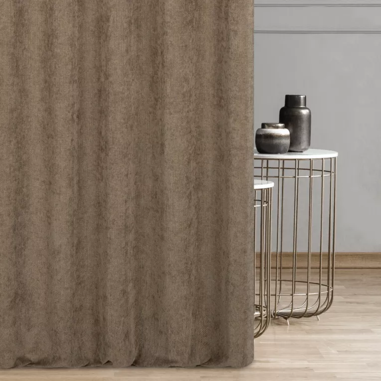 Miękka szenilowa tkanina zasłonowa o strukturalnym splocie i subtelnym połysku Eurofirany