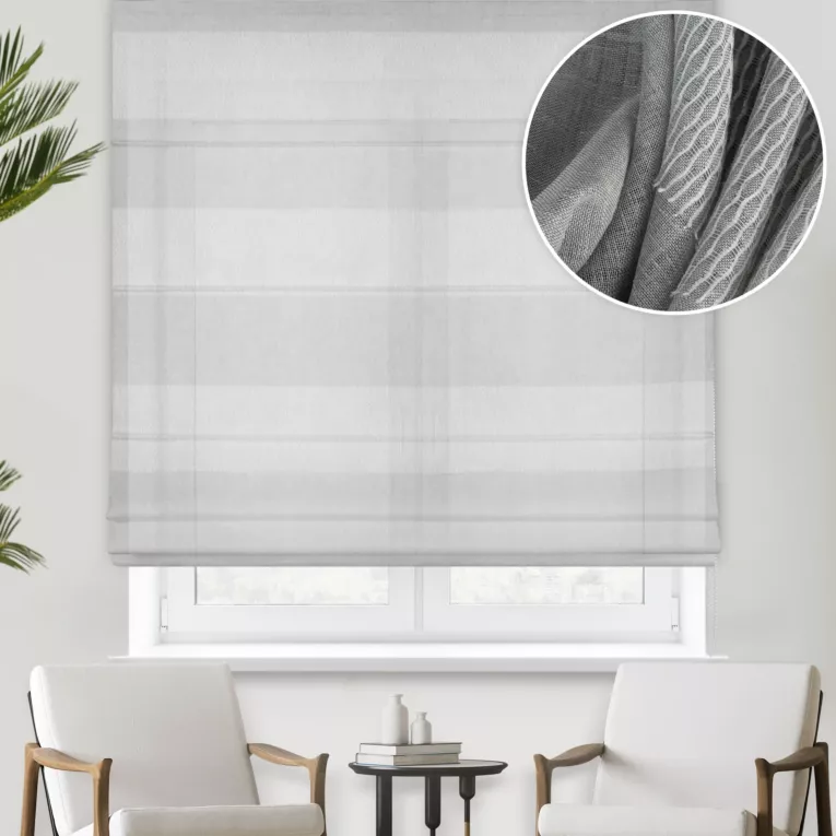 Roleta rzymska srebrna z matowej tkaniny przeszywana błyszczącą nicią