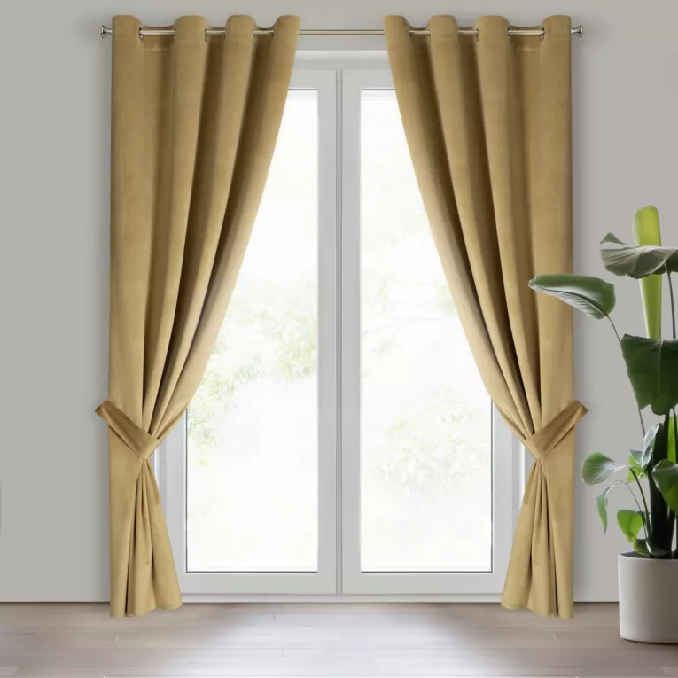 Zasłona ciemnobeżowa z tkaniny welwetowej, troczek w zestwie 140x270 cm przelotka  ANTARA Eurofirany