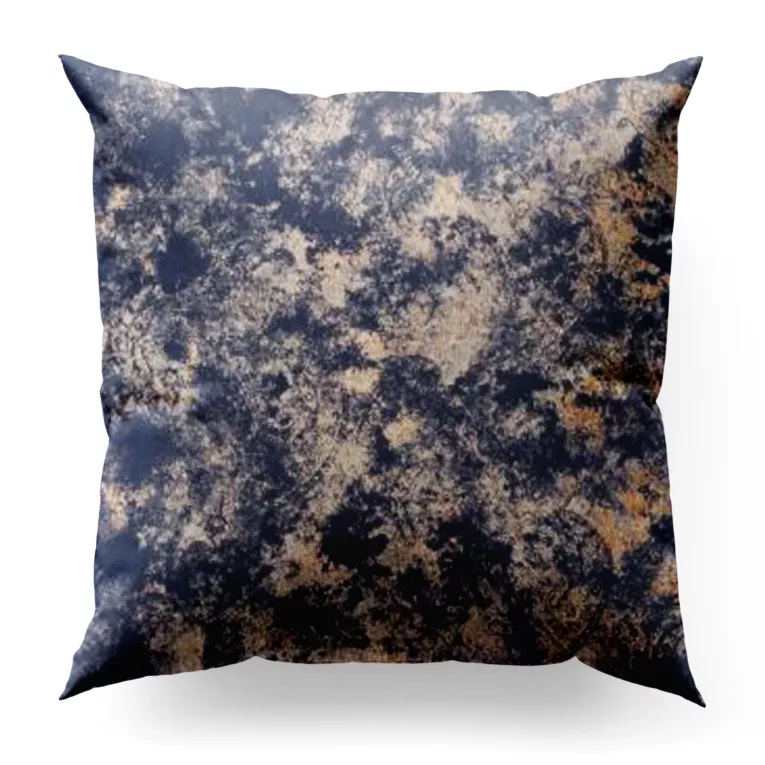 Poszewka szyta OMERTA granatowo miedziana z miękkiej, welwetowej tkaniny z nieregularnym nadrukiem Italissima Eva Minge