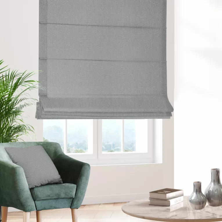 Roleta rzymska JULIETT popielata z eleganckiej połyskującej tkaniny przetykanej lureksową nicią