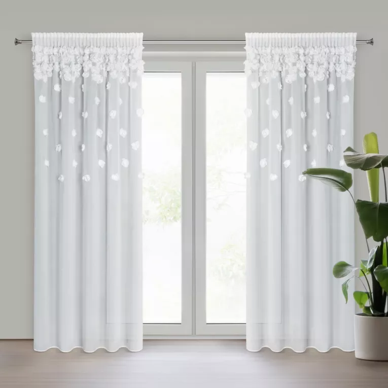 Firana biała z szyfonu zdobiona trójwymiarowymi różami 140x270 cm taśma - DIANA Eurofirany