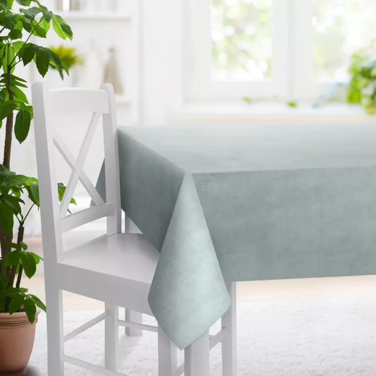 Obrus szyty ENYA srebrny z miękkiej półmatowej tkaniny welwetowej