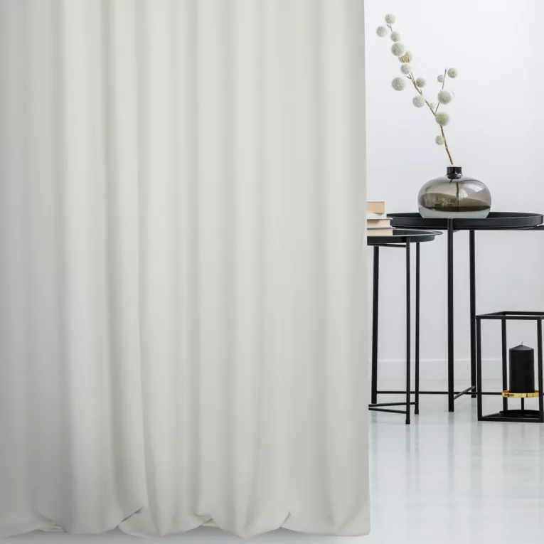 Zasłona szyta na flexach biała z miękkiej tkaniny o naturalnym splocie w stylu ekologicznym