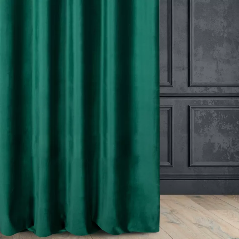 Zasłona szyta na taśmie fala ciemnozielona z miękkiej półmatowej tkaniny welwetowej