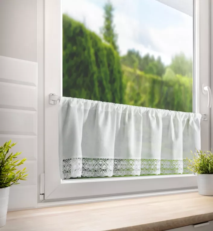 ROSE zazdrostka z bawełną zdobiona koronką Eurofirany