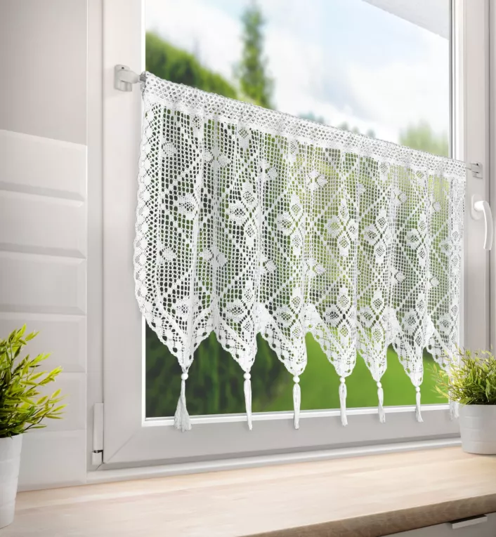 Zazdrostka ażurowa  w stylu boho z ozdobnymi chwostami 150x60 cm tunel MARTHA Eurofirany