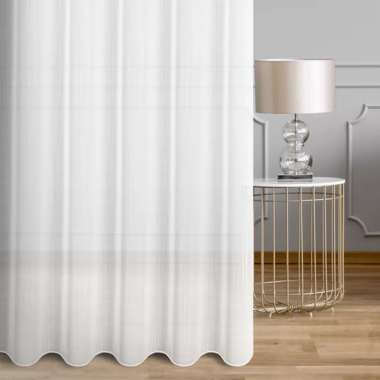 Firana szyta na flexach biała z matowej etaminy wykończonej obciążnikiem