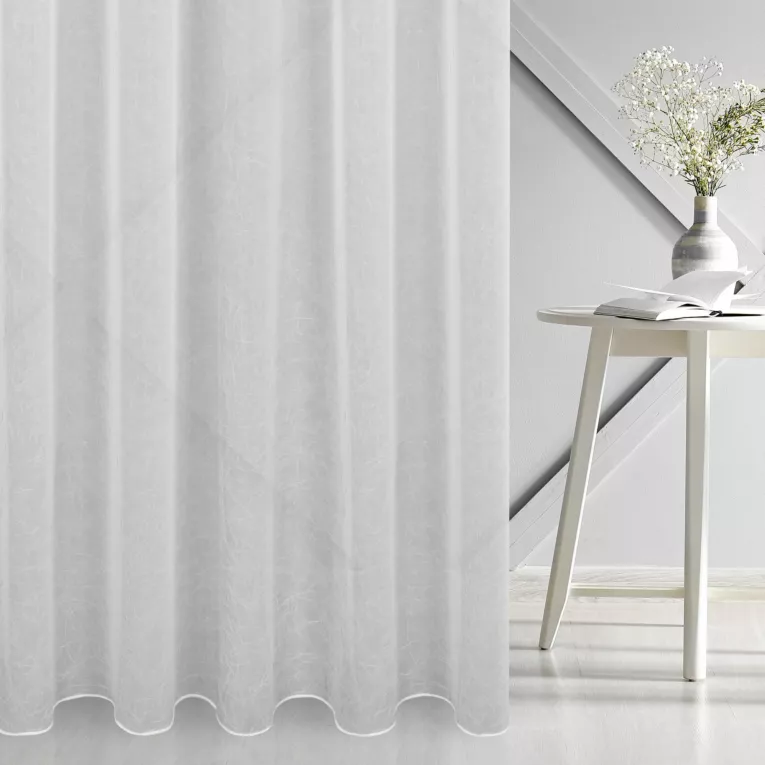 Tkanina firanowa z matowego kreszowanego woalu zakończona szwem obciążającym Eurofirany