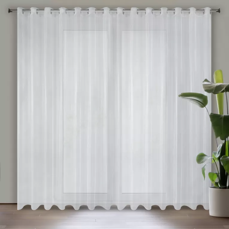 Firana biała z gładkiej przezroczystej mikrosiateczki z mocnym połyskiem 350x250 cm przelotka ALEXA Design 91 Eurofirany