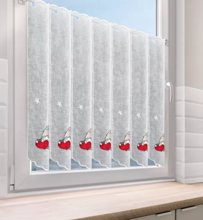 Tkanina firanowa zazdrostka z świątecznym haftem