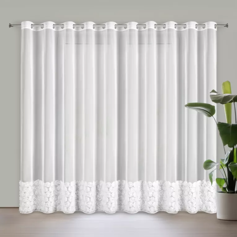Firana z siateczki biała zdobiona pasem aplikacji róż 3D 350x250 cm przelotka ROSES Eva Minge Eurofirany