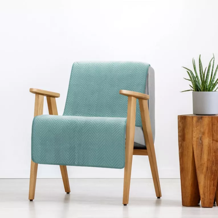 Narzuta welwetowa na fotel miętowa 70x160 cm pikowana w jodełkę metodą hot press SOFIA EUROFIRANY PREMIUM