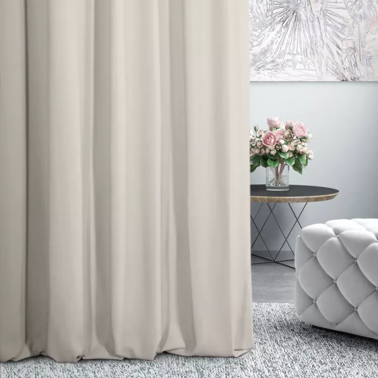 Zasłona szyta na flexach DORA - HIT srebrna z miękkiej tkaniny o welurowej strukturze