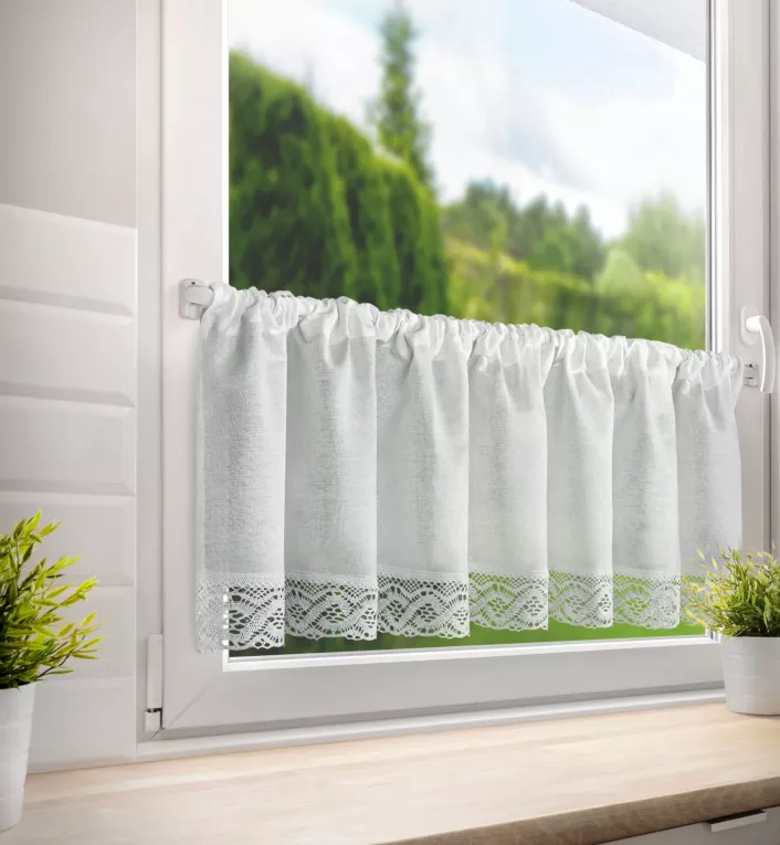 Zazdrostka biała z matowej tkaniny z koronką 100x40 cm tunel VINCE Eurofirany