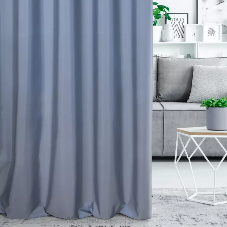 Zasłona szyta na taśmie fala niebieska z gładkiej tkaniny z delikatnym połyskiem