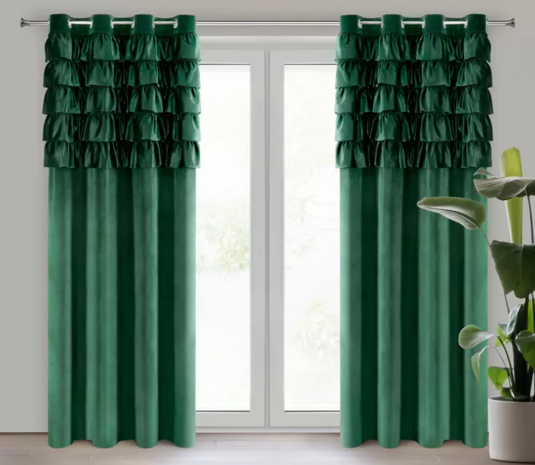 Zasłona ciemnozielona zdobiona falbanami z welwetu 140x250 cm przelotka AURA Eurofirany