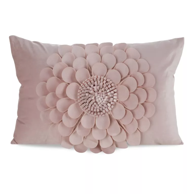 Poszewka na poduszkę 30 x 50 cm z welwetu kolor pudrowy zdobiona kwiatem 3D FLORES 2 Eurofirany