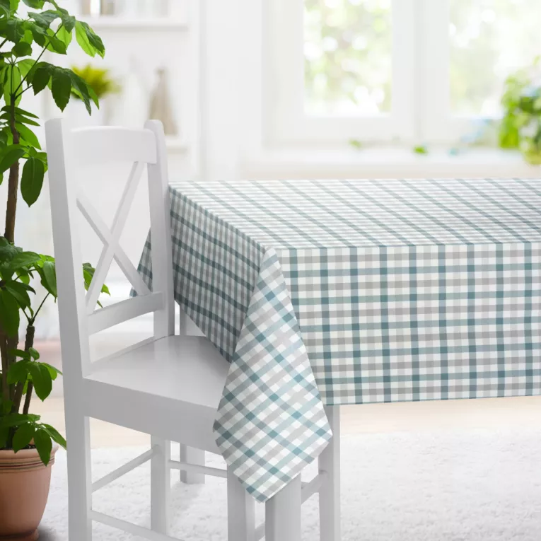 Obrus szyty jasnokremowo turkusowy z tkaniny o naturalnym splocie z nadrukowanym wzorem w kratę