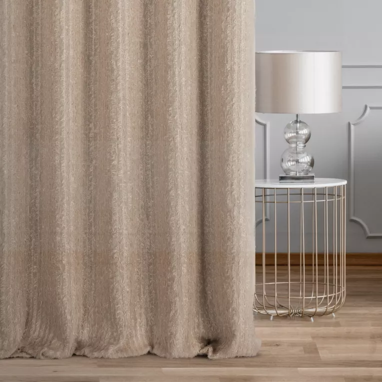 Zasłona szyta na taśmie fala beżowa z tkaniny z aplikacją i haftem