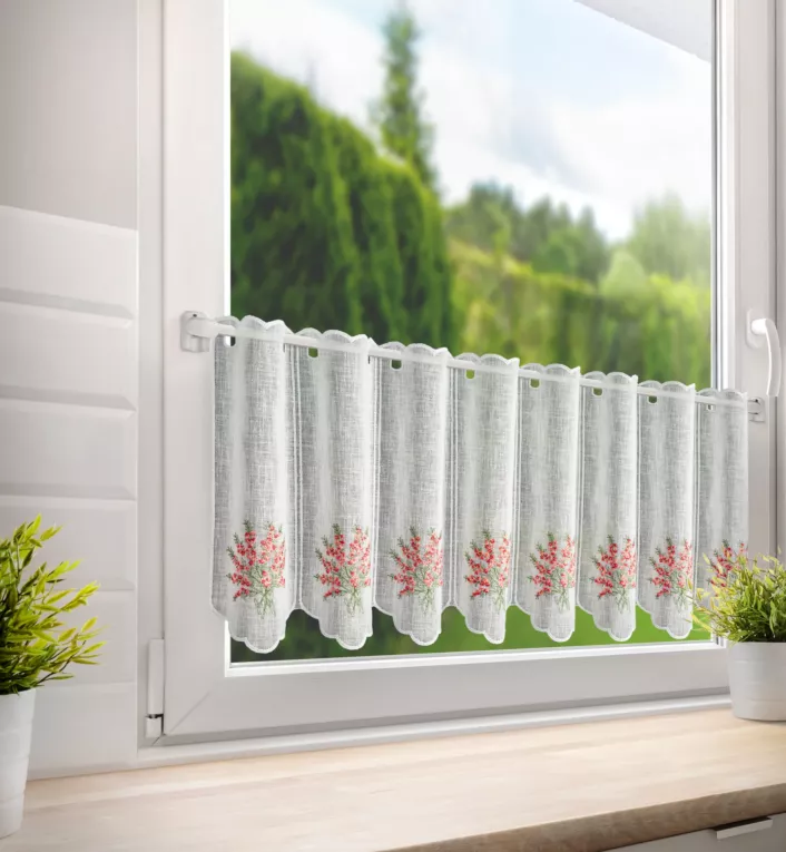 Tkanina firanowa zazdrostka zdobiona haftem różowych kwiatów Eurofirany