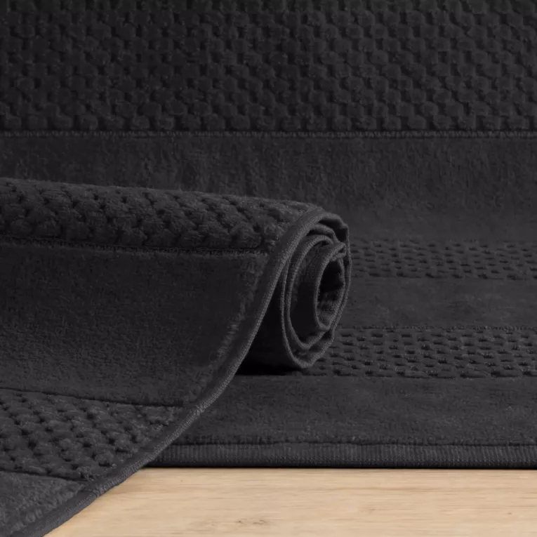 Dywanik łazienkowy JESSI z wytłaczanym wzorem geometrycznym Eurofirany