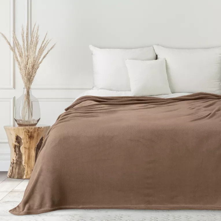 Koc  150x200 cm beżowy miękki i delikatny w dotyku SIMPLE Eurofirany