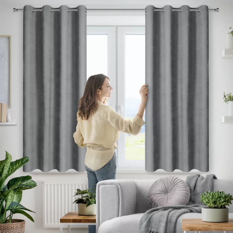 Zasłona szara z tkaniny welurowej 140x140 cm przelotka - Dora Eurofirany
