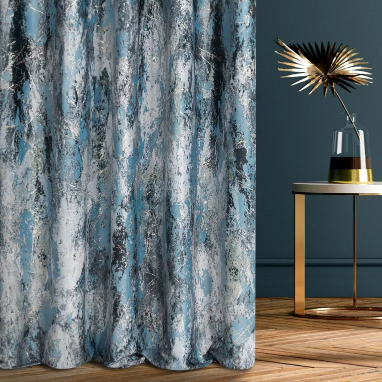 Zasłona szyta na taśmie fala turkusowo srebrna z welwetowej tkaniny z błyszczącym nadrukiem