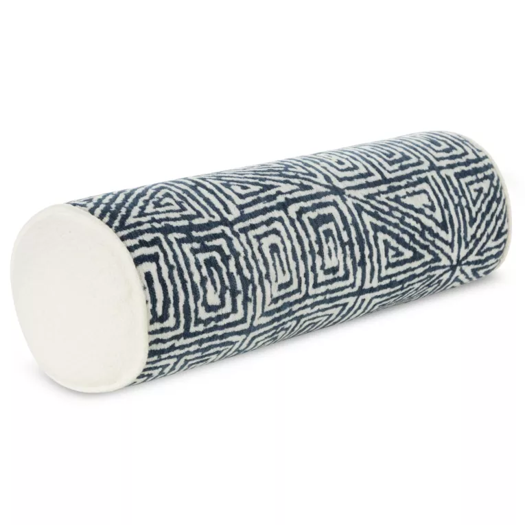 Poduszka wałek 18 x 6 cm granatowo, kremowa z geometrycznym wzorem FARGO Eurofirany