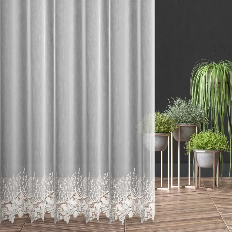 Firana szyta na przelotkach biała z delikatnej markizety zobionej roślinną aplikacją