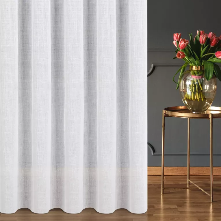 Firana szyta na tunelu biała z matowej gęsto tkanej etaminy o naturalnym splocie i wysokości 350cm