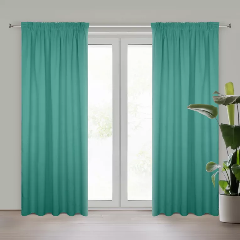 Zasłona turkusowa z gładkiej tkaniny zaciemniającej typu blackout 135x270 taśma PARISA Design 91 Eurofirany