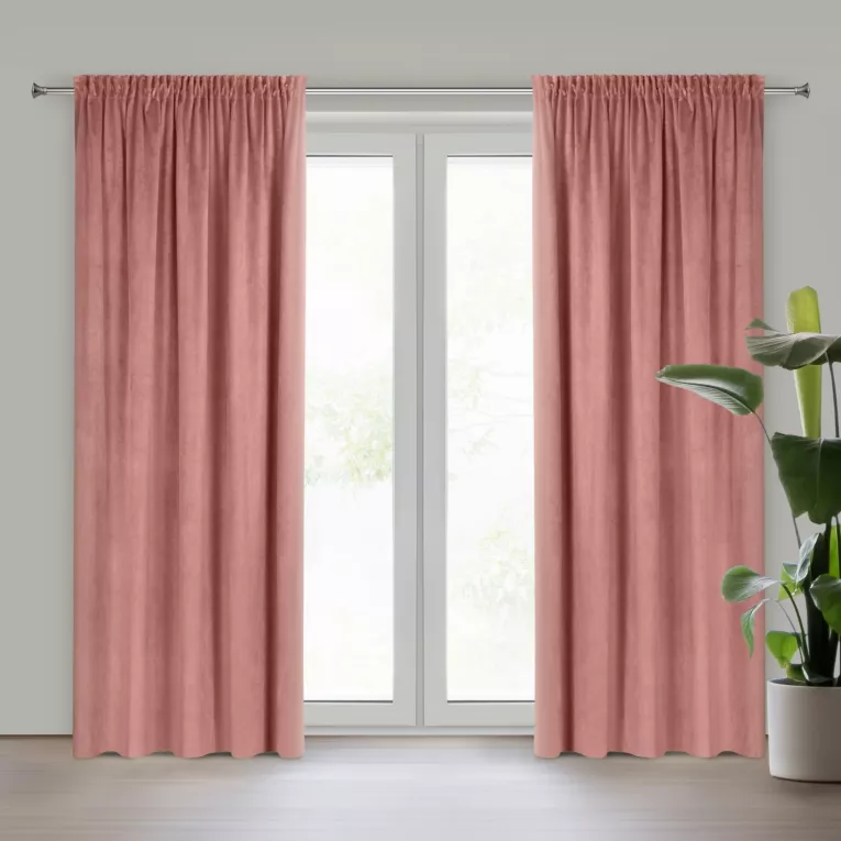 Zasłona ciemnoróżowa z gładkiego welwetu 140x300 cm taśma PIERRE Eurofirany