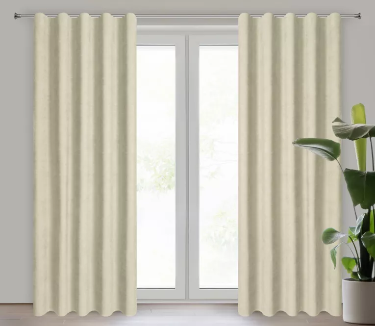 Zasłona jasnobeżowa z tkaniny welurowej 280x240 cm szerokość po zmarszczeniu fala 1:2 Dora Eurofirany