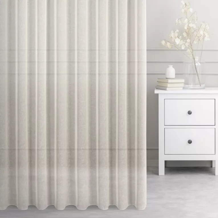 Tkanina firanowa z matowej etaminy zakończona szwem obciążającym Eurofirany