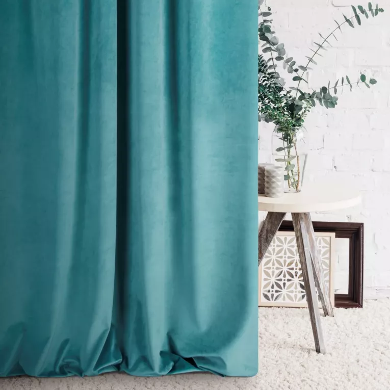 Zasłona szyta na taśmie fala ENYA turkusowa z miękkiej półmatowej tkaniny welwetowej