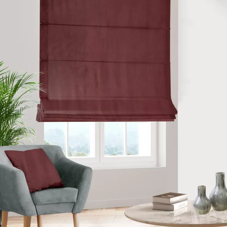 Roleta rzymska bordowa z miękkiej półmatowej tkaniny welwetowej