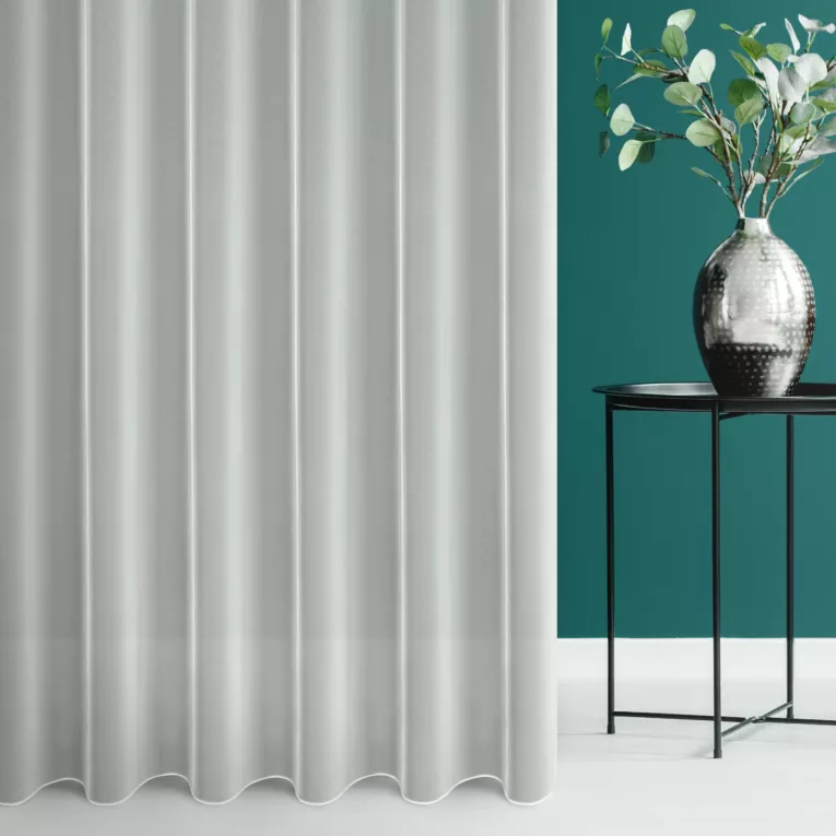 Firana szyta na taśmie fala kremowa z delikatnej matowej tkaniny typu peru, wykończonej obciążnikiem o niestandardowej wysokości 350 cm